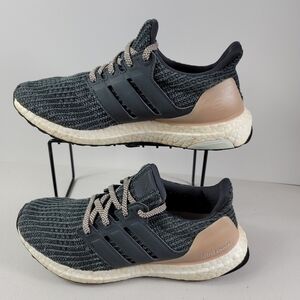 Adidas Women's PureBoost Go Running Shoes Sz 6.5